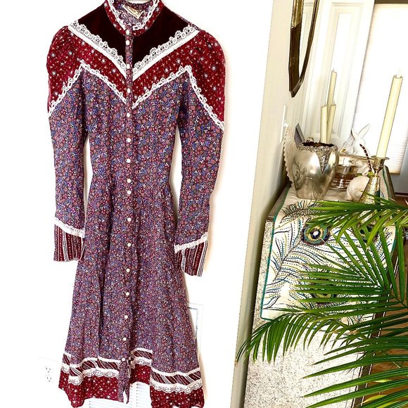 Gunne Sax Buttondown Calico Floral Midi Burgandy Velvet Button Down Dress S M